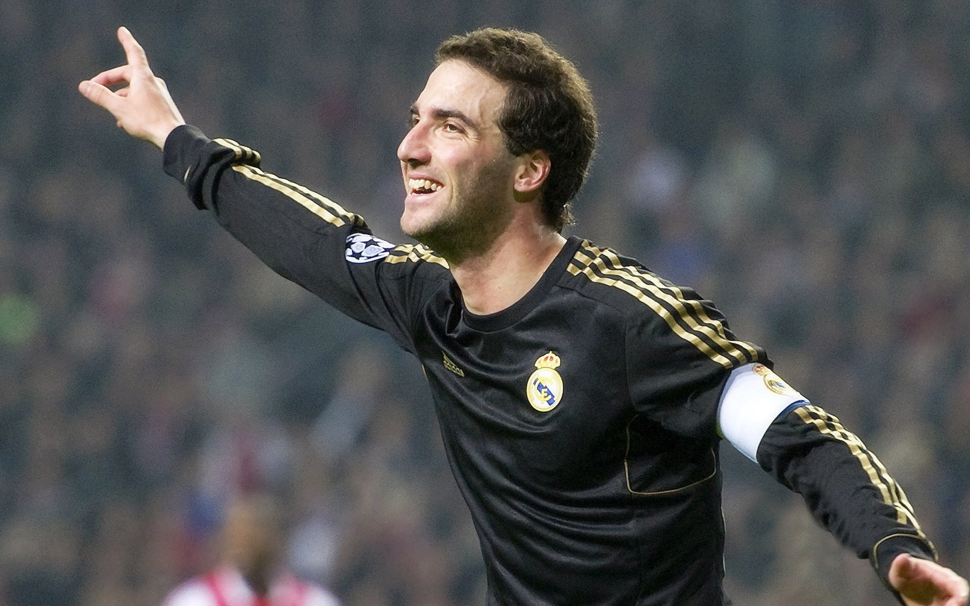 体育新闻中心推动体育赛事多端内容分发体系,体育赛事的新闻报道