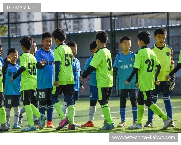 俱乐部与高校共建青训基地签署合作备忘录，普通青训俱乐部方向